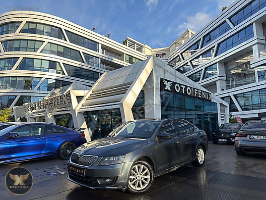 OTOFENİX 2015 SKODA OCTAVİA 1.6 TDI STYLE CR. DSG 215.000 KM