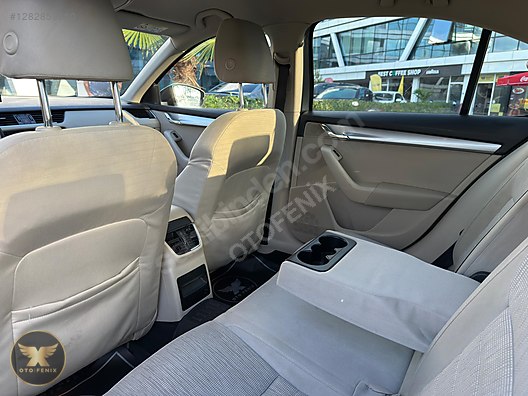 OTOFENİX 2015 SKODA OCTAVİA 1.6 TDI STYLE CR. DSG 215.000 KM