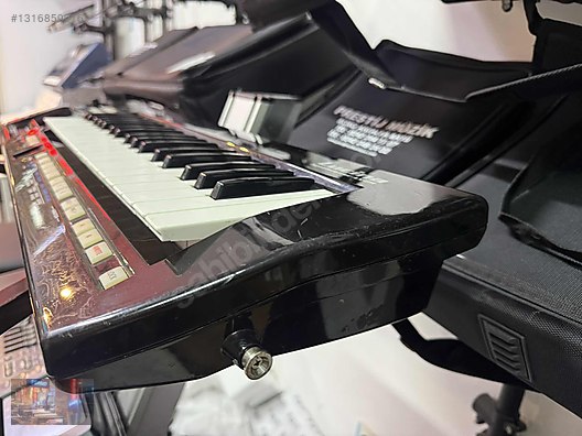 ROLAND LUCİNA AX-09 KEYTAR - Synthesizer ve Tuşlu Çalgılar