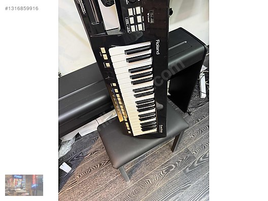 ROLAND LUCİNA AX-09 KEYTAR - Synthesizer ve Tuşlu Çalgılar