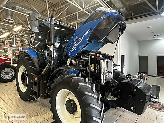 Machinery / Agricultural Machines / Tractors / New Holland / TR6.125S