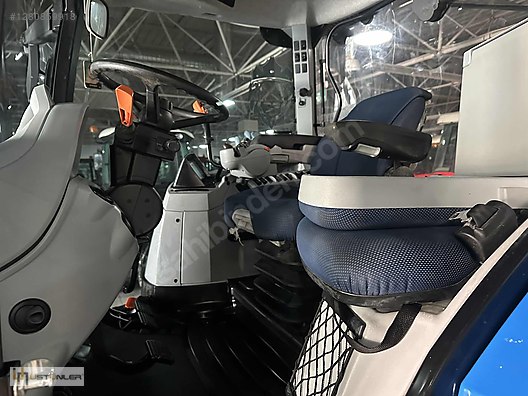 Machinery / Agricultural Machines / Tractors / New Holland / TR6.125S