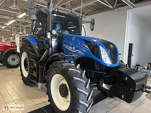 Machinery / Agricultural Machines / Tractors / New Holland / TR6.125S