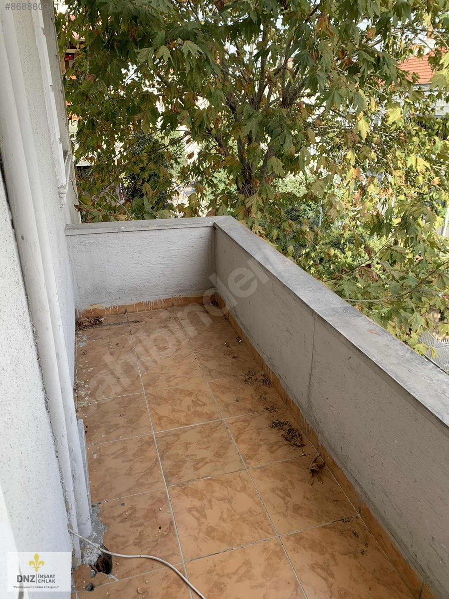 Emlak Ofisinden 1+1, 95 m² Kiralık Daire 1.350 TL�ye