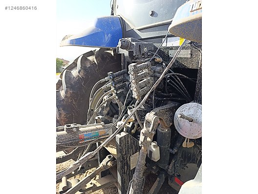 Machinery / Agricultural Machines / Tractors / New Holland / TR6.135S