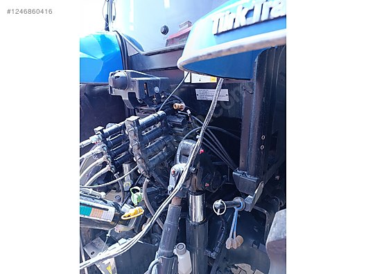 Machinery / Agricultural Machines / Tractors / New Holland / TR6.135S