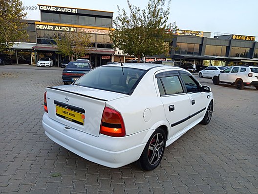 Vasıta / Otomobil / Opel / Astra / 1.4 / Club