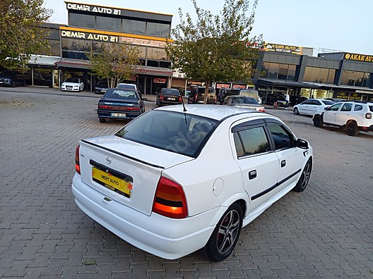 Vasıta / Otomobil / Opel / Astra / 1.4 / Club