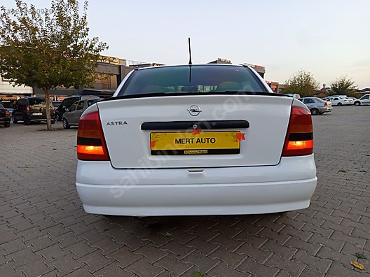 Vasıta / Otomobil / Opel / Astra / 1.4 / Club