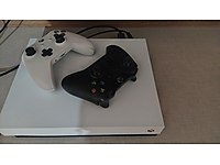 Temiz xbox one x 1tb çift kollu (takasa açık)