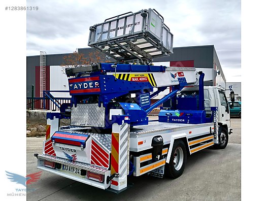 Machinery / Heavy Equipment / For Sale / Aerial Lifts & Ladder Lift Trucks