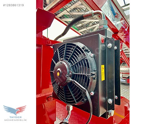 Machinery / Heavy Equipment / For Sale / Aerial Lifts & Ladder Lift Trucks