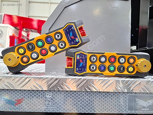 Machinery / Heavy Equipment / For Sale / Aerial Lifts & Ladder Lift Trucks