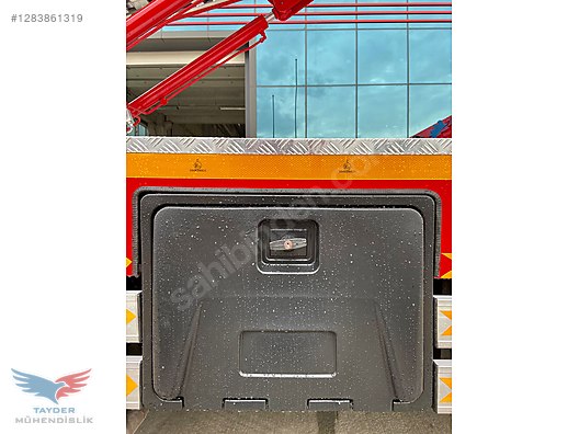 Machinery / Heavy Equipment / For Sale / Aerial Lifts & Ladder Lift Trucks