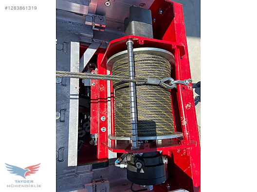 Machinery / Heavy Equipment / For Sale / Aerial Lifts & Ladder Lift Trucks