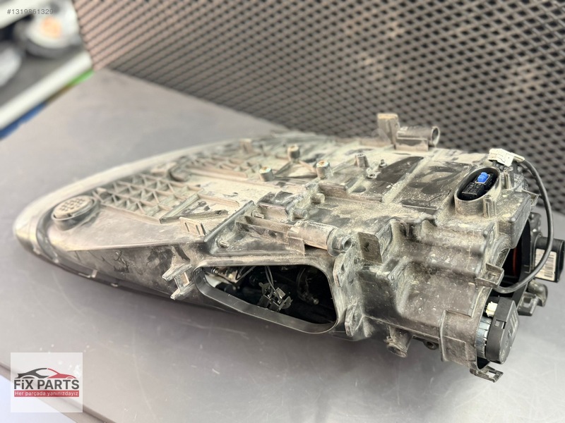 7P5941031 – PORSHE CAYENNE SOL FAR