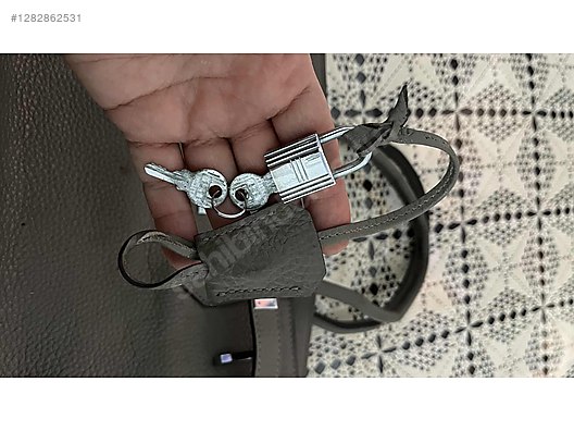 Used & Brand New Items / Clothing & Accessories / Women / Accessories / Bags