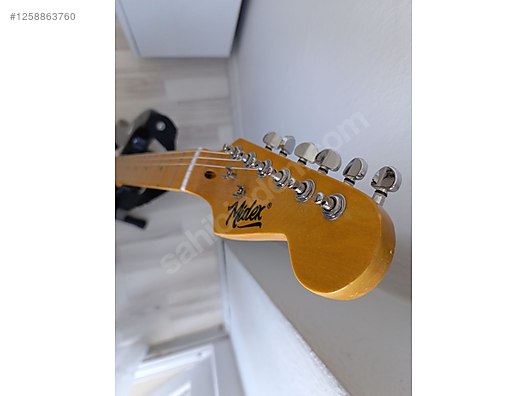 İkinci El ve Sıfır Alışveriş / Müzik / Müzik Aletleri / Telli Çalgılar / Gitar / Elektro