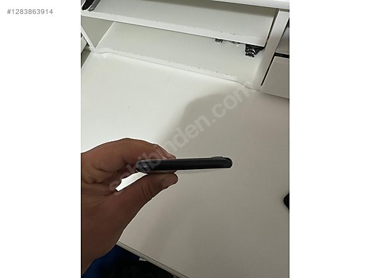 Used & Brand New Items / Cell Phones & Accessories / Cell Phones / Apple / iPhone SE (2nd Gen.)