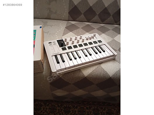 İkinci El ve Sıfır Alışveriş / Müzik / Müzik Aletleri / Tuşlu Çalgılar / MIDI Klavye