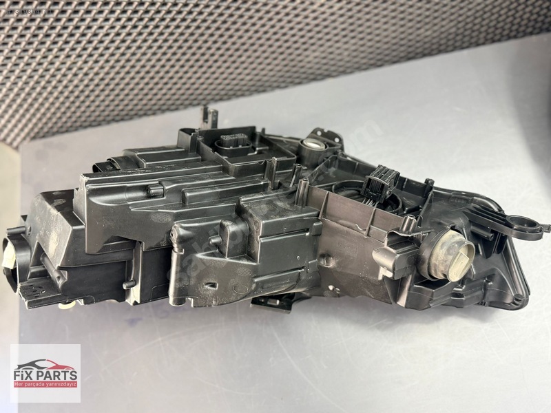 8W0941034 – AUDİ A4 LED SAG FAR
