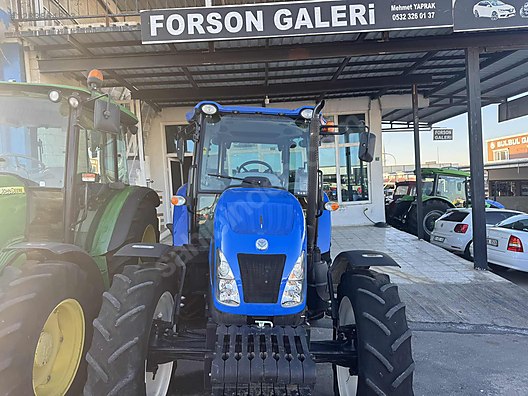 Machinery / Agricultural Machines / Tractors / New Holland / TD90D