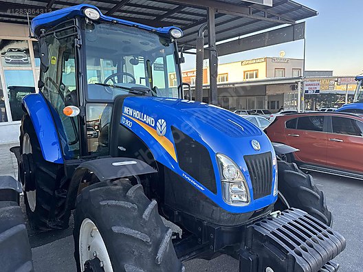 Machinery / Agricultural Machines / Tractors / New Holland / TD90D