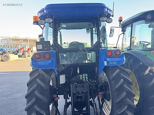 Machinery / Agricultural Machines / Tractors / New Holland / TD90D