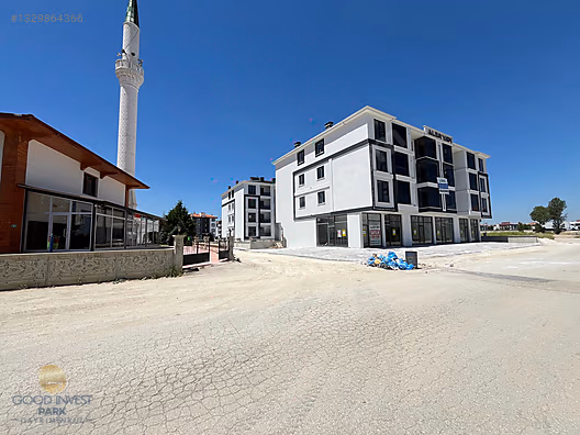 Uydukent-Hastaneler Bölgesi Ana Cadde Üzeri Sıfır Dükkanlar