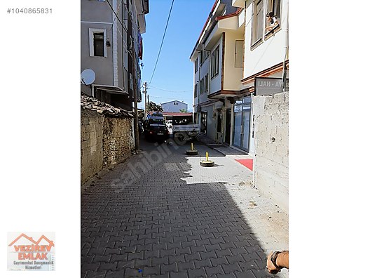 VEZİREV EMLAK�tan YENİ MAH. DEMİRCİLER ÇARŞISI KARŞ. MÜSTAKİL EV