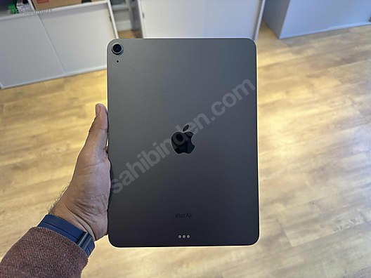 Used & Brand New Items / Computers / Tablet PC / Models / Apple / iPad Air 5