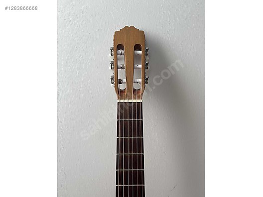 Used & Brand New Items / Music / Musical Instruments / Stringed Instruments / Guitar / Classic