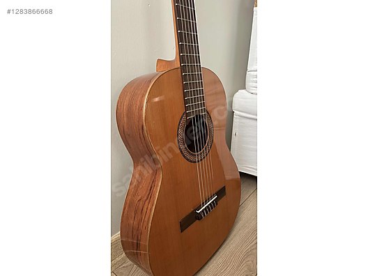 Used & Brand New Items / Music / Musical Instruments / Stringed Instruments / Guitar / Classic