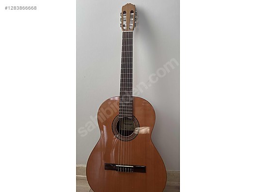 Used & Brand New Items / Music / Musical Instruments / Stringed Instruments / Guitar / Classic