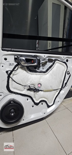 67510T24T00ZZ – HONDA CİVİC FE1 SAG ARKA KAPİ