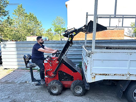 Machinery / Heavy Equipment / For Sale / Loader / Bobcat