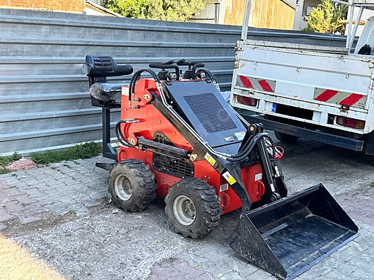 Machinery / Heavy Equipment / For Sale / Loader / Bobcat