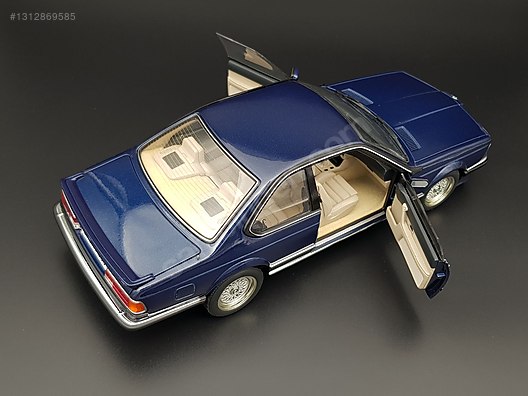 Autoart Diecast Model 1:18 BMW Araba - 1312869585