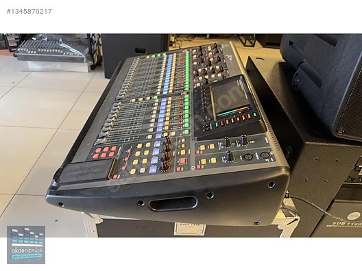 BEHRINGER X32 SON VERSİYON HARD CASELİ 2. EL AKDENİZ MÜZİKTEN