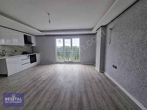 Yunuseli Dizdar Caddesinde 3 Daireli SATILIK Yeni Bina