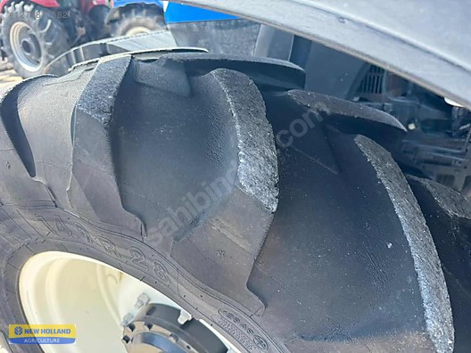 Machinery / Agricultural Machines / Tractors / New Holland / T6.160