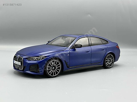 Minichamps Diecast Model 1:18 BMW Araba - 1315871423