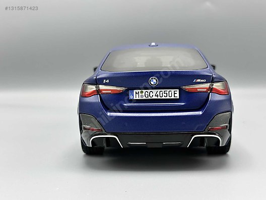 Minichamps Diecast Model 1:18 BMW Araba - 1315871423