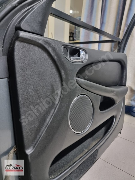 C2S18229 – JAGUAR X TYPE SAG ON KAPİ