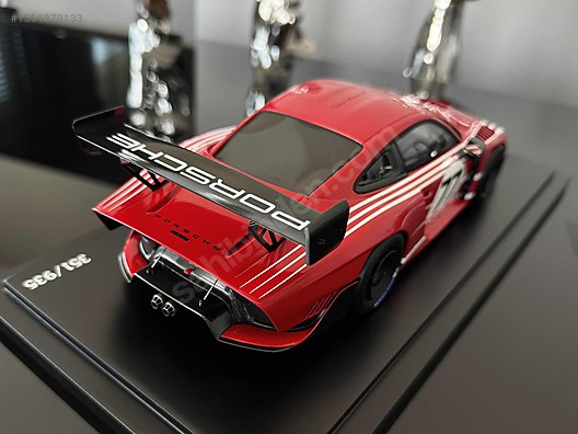 Spark Diecast Model 1:18 Porsche Araba - 1301872133