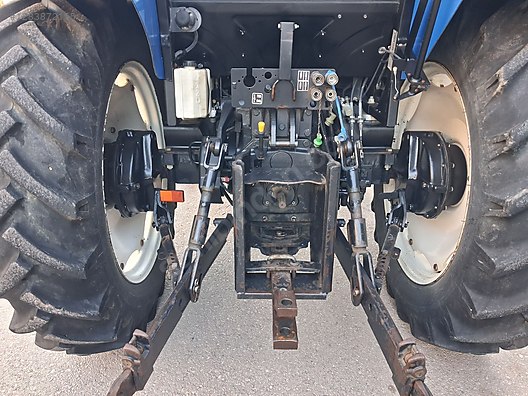 TD65D 2013 New Holland