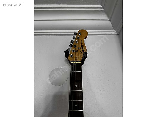 Squier Elektro Gitar