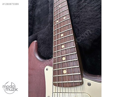 İkinci El ve Sıfır Alışveriş / Müzik / Müzik Aletleri / Telli Çalgılar / Gitar / Elektro