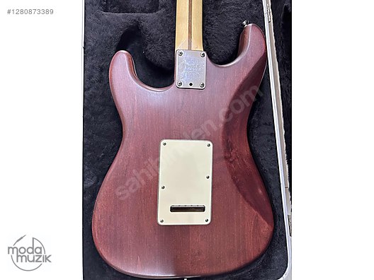 İkinci El ve Sıfır Alışveriş / Müzik / Müzik Aletleri / Telli Çalgılar / Gitar / Elektro