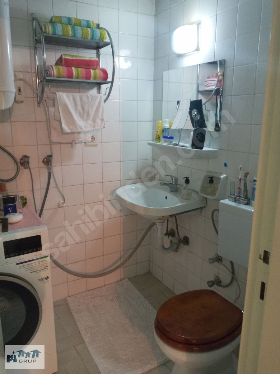 BORNOVA MERKEZDE KUPON DAİRE Satılık Daire İlanları